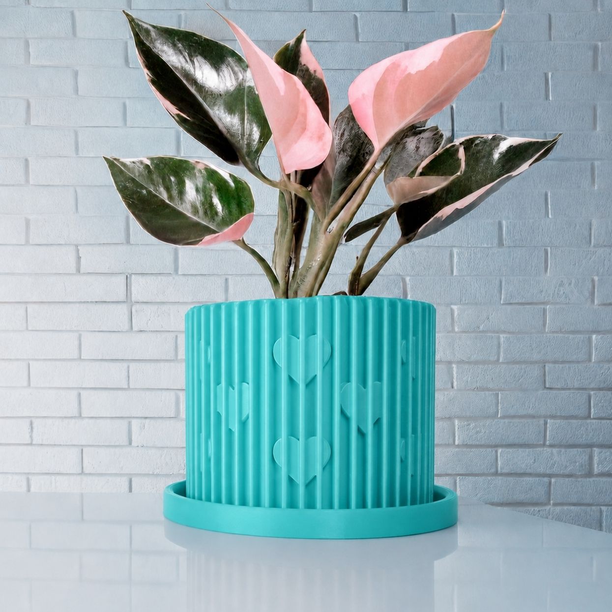 Modern Heart-Shaped Planter with Drainage & Saucer – Unique Valentine’s Day Gift for Plant Lovers, 3d Printed Planter Home Hosting Decor,