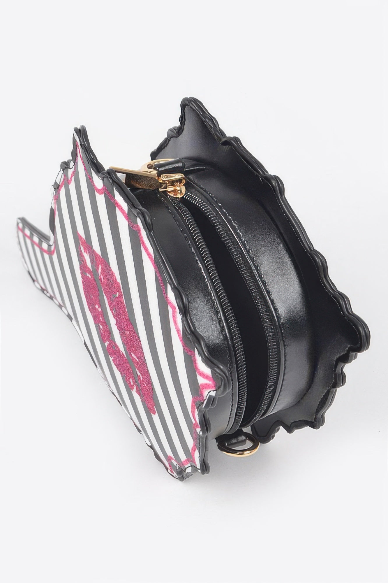 Lips Hair Brush Clutch - Meta Description